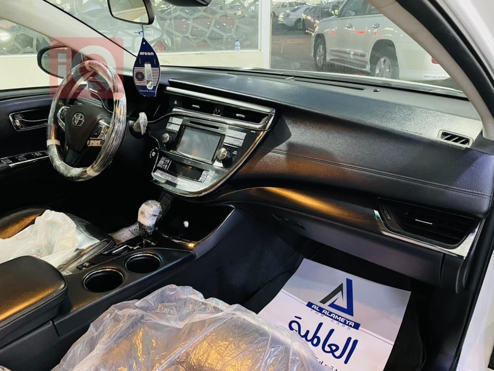 تويوتا أفالون